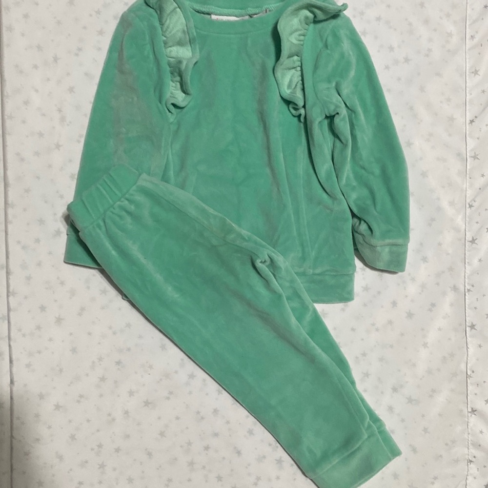 2t children’s place outfit